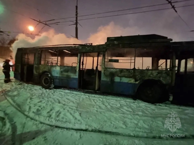 Видео пожара в ивановском троллейбусном депо попало в сеть