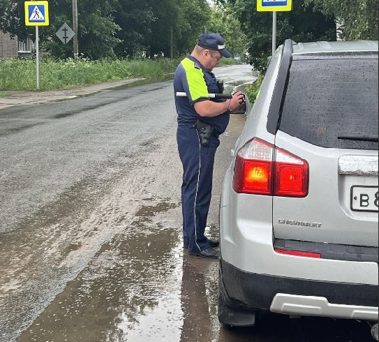 Кинешмские автомобилисты подвергли детей опасности