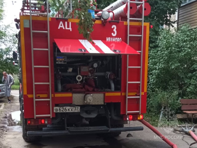 Из-за замыкания электропроводки случился пожар в высотном доме в Иванове