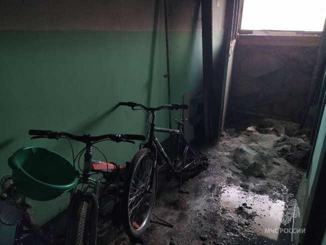 В Кинешме подожгли 3 стоявших в подъезде велосипеда