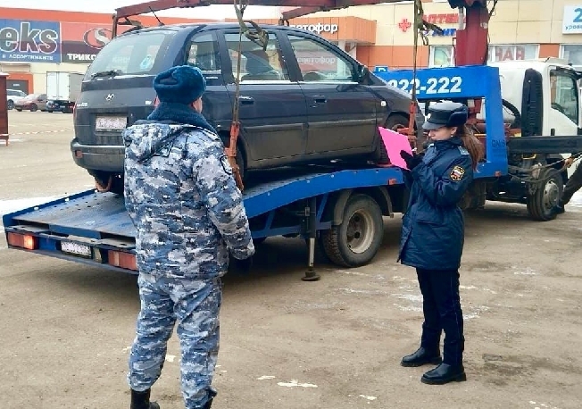 Ивановец остался без машины из-за миллионного долга по кредиту