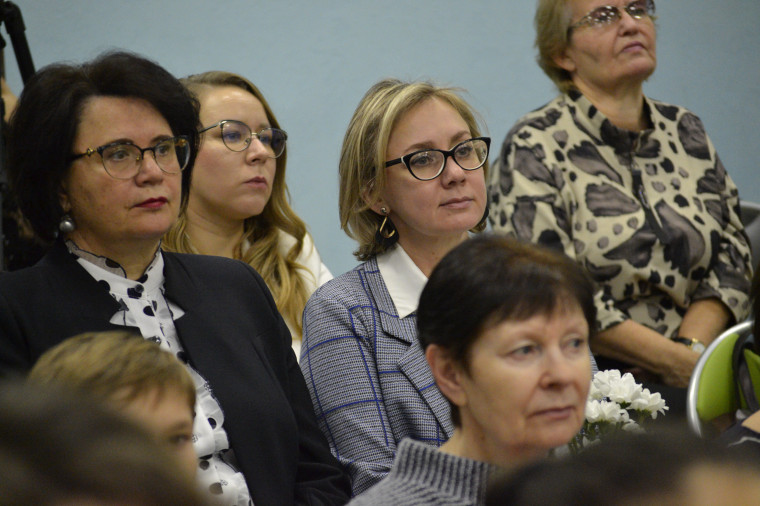 Вручение премий одарённым детям-14.jpg