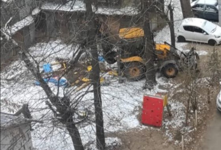 Снос площадки.jpg Снос площадки.jpg