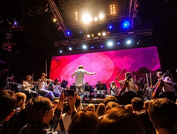  28 ��� � ������� �������� RockestraLive 12+