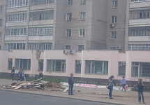 На улице Богдана Хмельницкого в Иванове демонтировали остановочный павильон