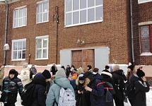 В Иванове учеников 3-х школ эвакуировали из-за сообщений о заложенных бомбах