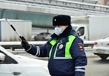 В Иванове буйный водитель устроил погоню и набросился на инспектора ДПС
