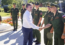 Губернатор Ивановской области встретился с участвующими в спецоперации ракетчиками 