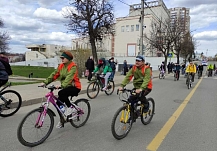 Эффектной колонной 700 велосипедистов проехали по Иванову