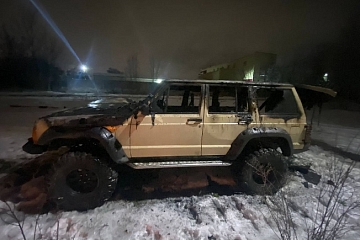 В Иванове огонь уничтожил Jeep Cherokee