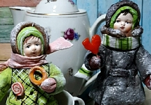 В Музее ивановского ситца ожили необычные куклы